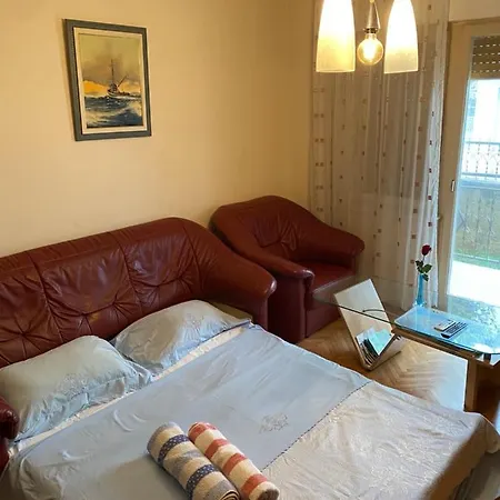 Apartman Luka + Free Parking